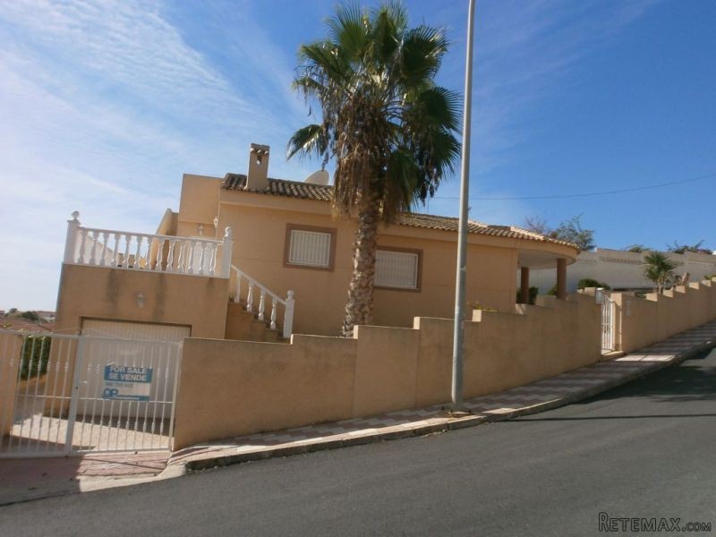 4 Bedrooms - Villa - Alicante - For Sale - 2