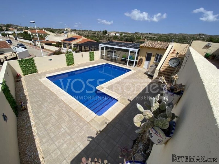 NEW & EXCLUSIVE TO VOSS HOMES - An immaculately presented.. - 3