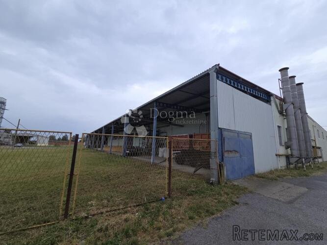 Poslovno-industrijski kompleks za najam! - 3