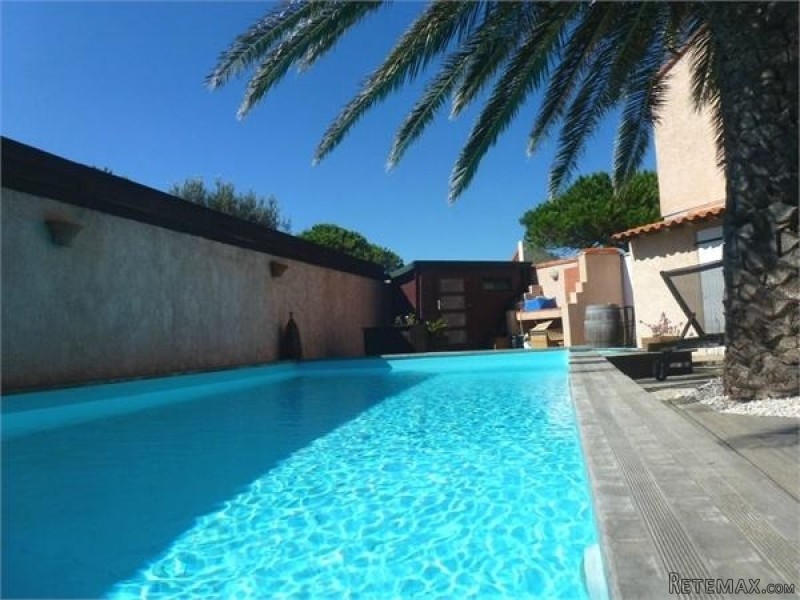 Superb Villa With Pool And Sea View - 2