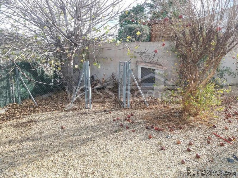 NEW LISTING TO VOSS HOMES - A spacious, 3 bed, 2 bath villa.. - 8