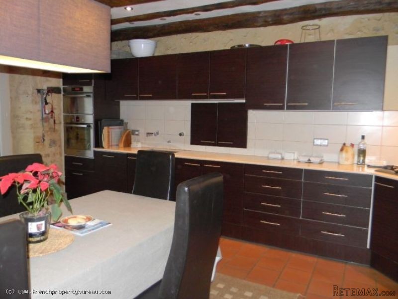 Substantial gite complex with 15ha and.. - 2