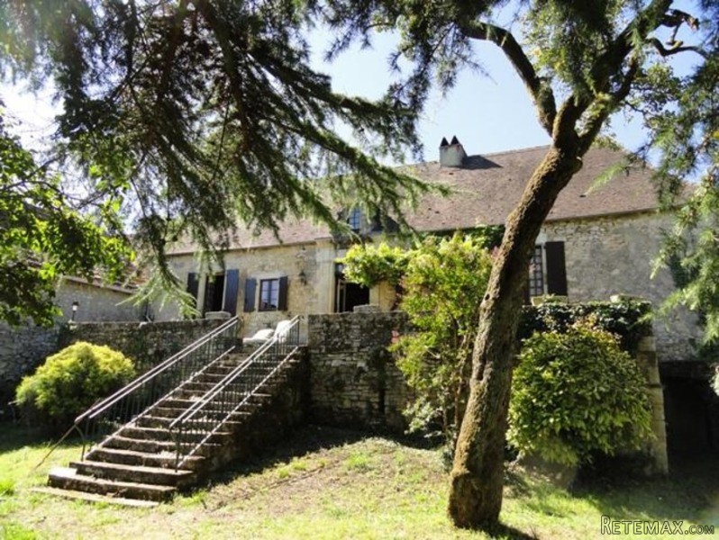 Close To Saint Cyprien - In A Pretty..