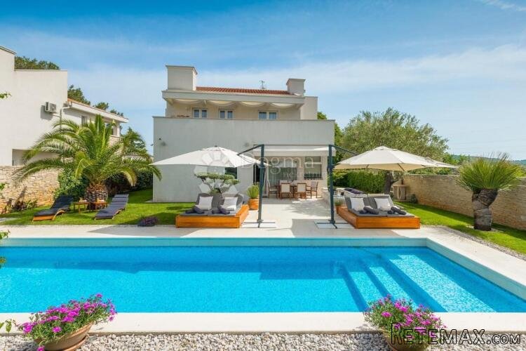VILA SA VLASTITIM WELLNESS CENTROM U ROVINJU, NASELJE ROVINJ - 3