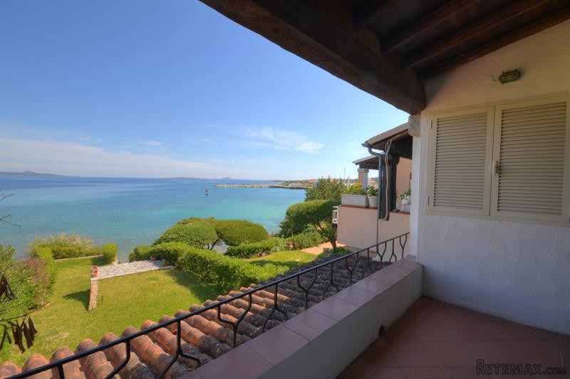 2 bedroom Apartment For Sale: Loc...