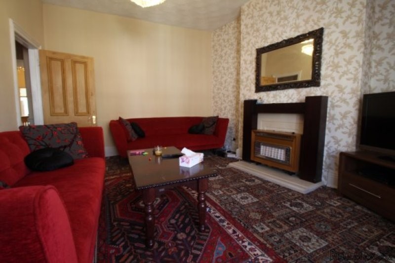 2 bedroom, Flat house for sale - 2
