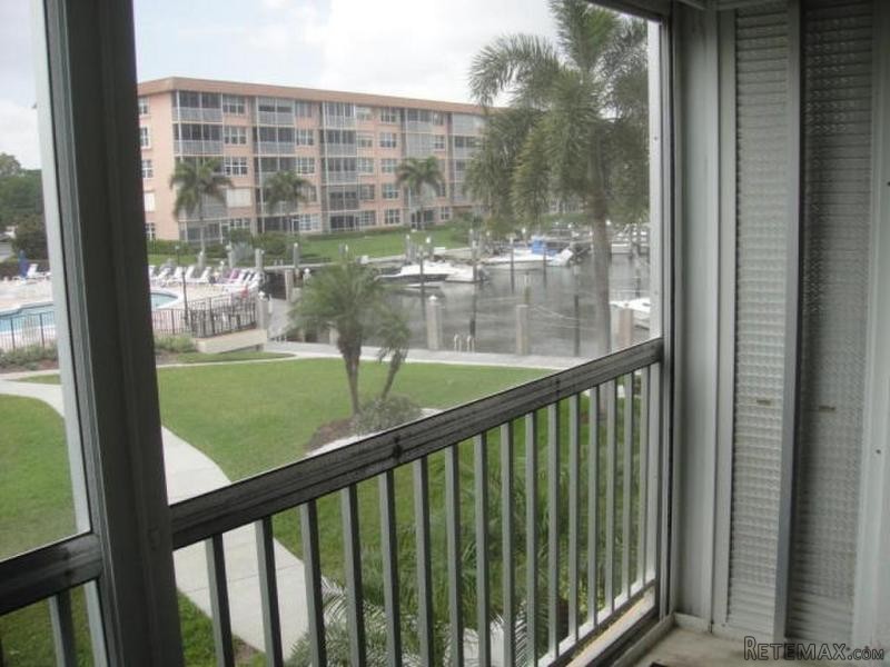911 Gardenia Dr #251, Delray Beach, FL..