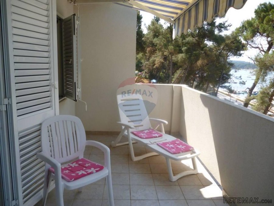 Mali Lošinj, samostojeća kuća sa šest apartmana - 9