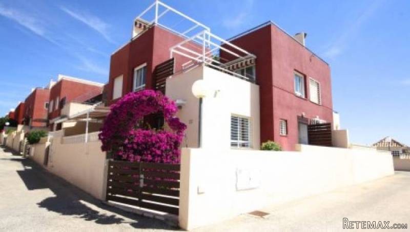 2 Bedroom 2 Bathroom Townhouse In.. - 2