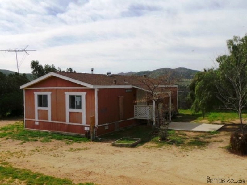 21240 Wendlandt Rd Perris, CA, 92570.. - 2