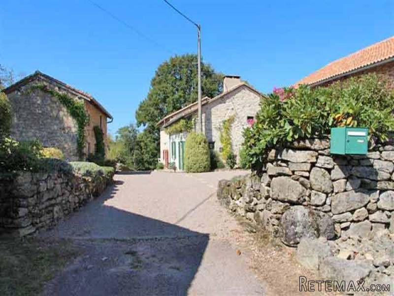 Renovated Farmhouse With Gite On.. - 2