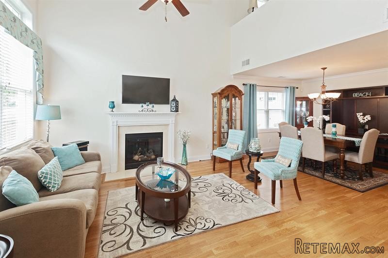 2 bedroom House For Sale: 2323.. - 2