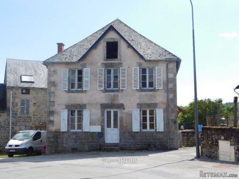Correze. Pradines. Pretty Stone House..
