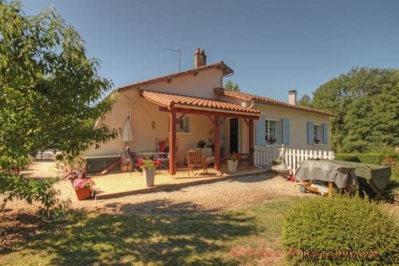 Melle (79) - For sale : Detached..