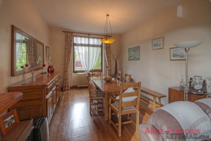 Brioux-sur-Boutonne (79) - Immaculate town property offering 5.. - 5