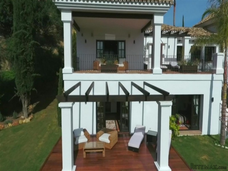 6 Bedroom Villa For Sale In La Zagaleta - 2