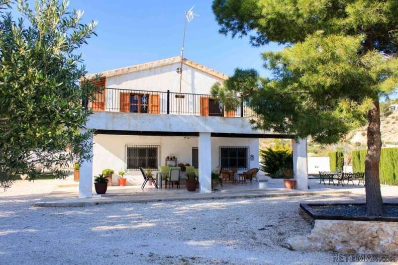 Beautiful Large 7 Bedroom Villa For..