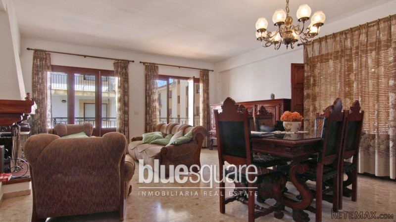 5 Bedroom 4 Bathroom Townhouse with.. - 2