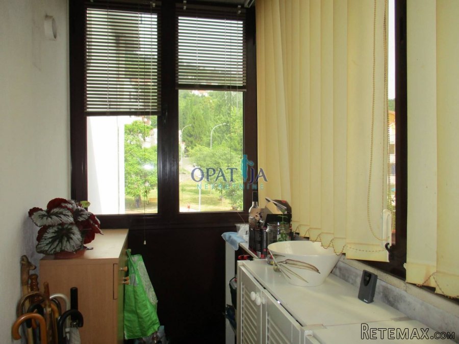 Lovran, blizina centra, 102 m2