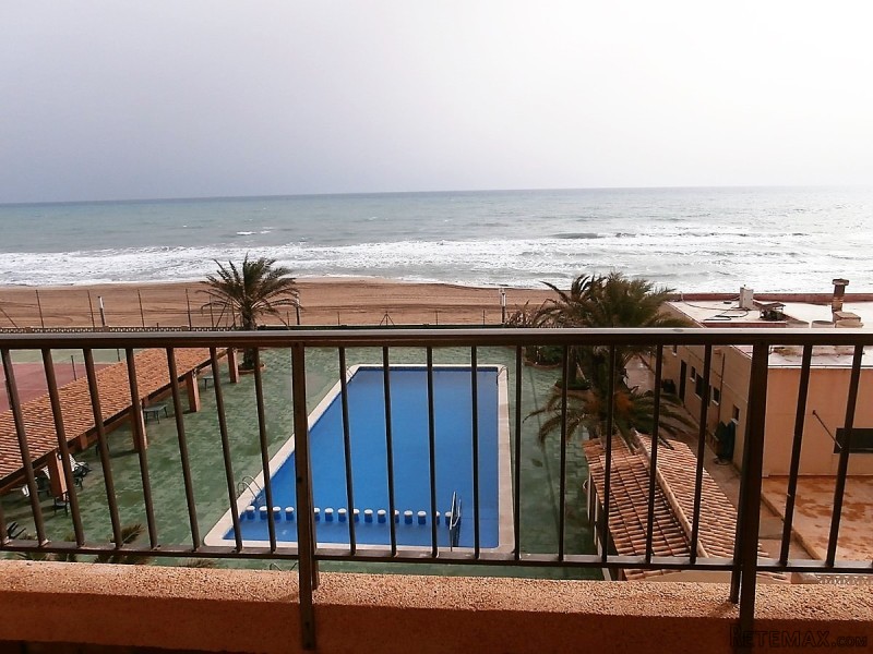 3 bedroom, 2 bathroom Apartment, (build..