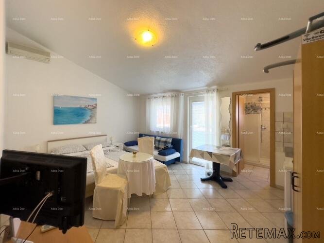 MEDULIN! Studio apartmen na drugom katu etažirane zgrade. - 2