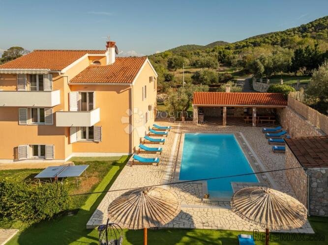 Predivna mediteranska vila s bazenom na otoku Pašmanu - 2
