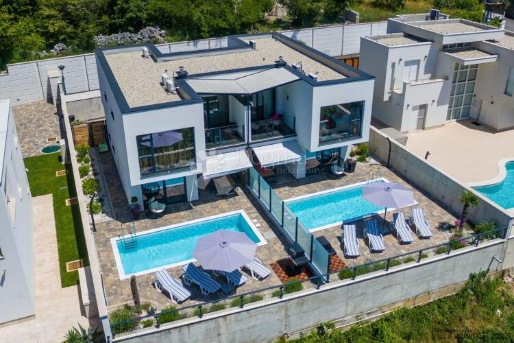 URBANA VILLA U ZALEĐU CRIKVENICE - 2