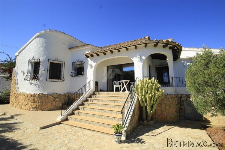 Villa for sale in Moraira, located on a completely flat.. - 3