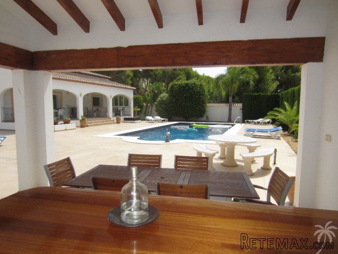 Within walking distance of the beach we find two detached.. - 3