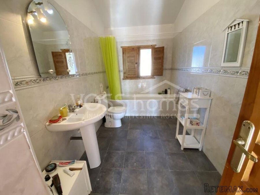 NEW LISTING TO VOSS HOMES - A large, edge of village /.. - 7