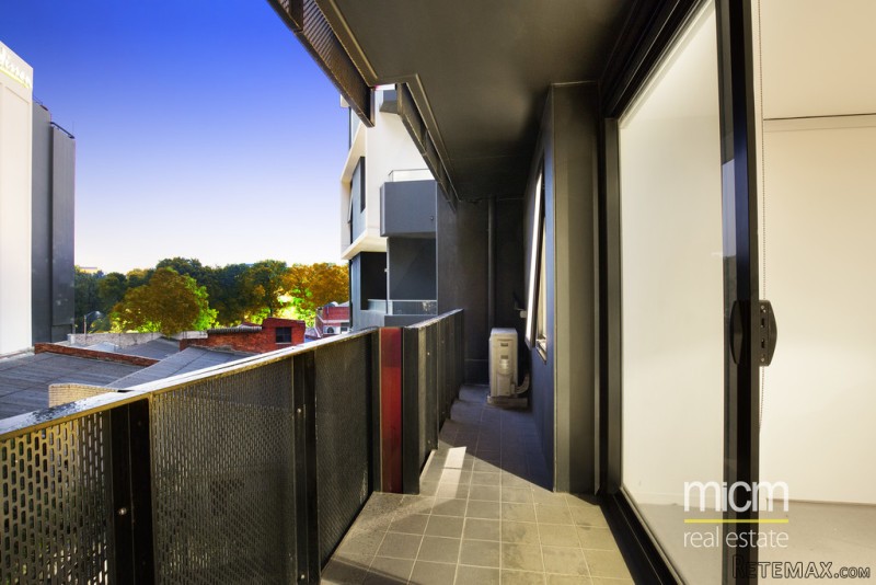 Stunning Investment Near Queen Victoria..