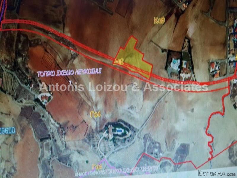 11,806m2 Residential Plot in Lakatamia