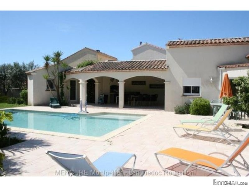 4 bedroom Villa For Sale: 34110.. - 2