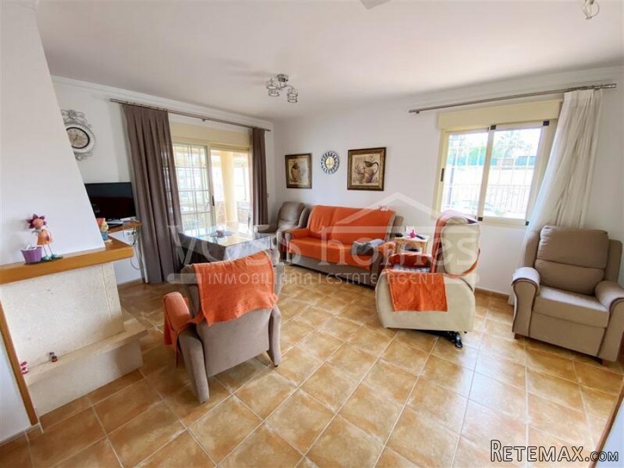 NEW & EXCLUSIVE TO VOSS HOMES - A stunning 3 bed, 2 bath.. - 8