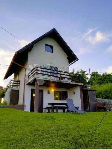 Tuhovec-Vikend kuća s fantastičnim pogledom na dolinu rijeke