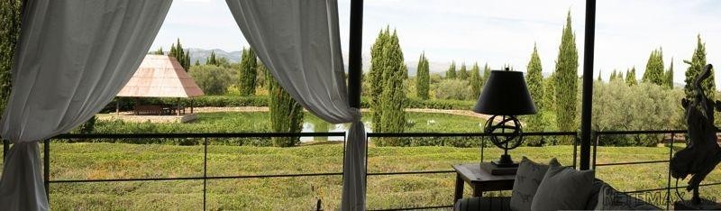 10 bedroom Manor House For Sale: Llubi..