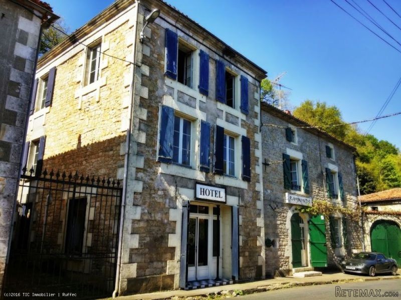 Large Family Home With Commercial..