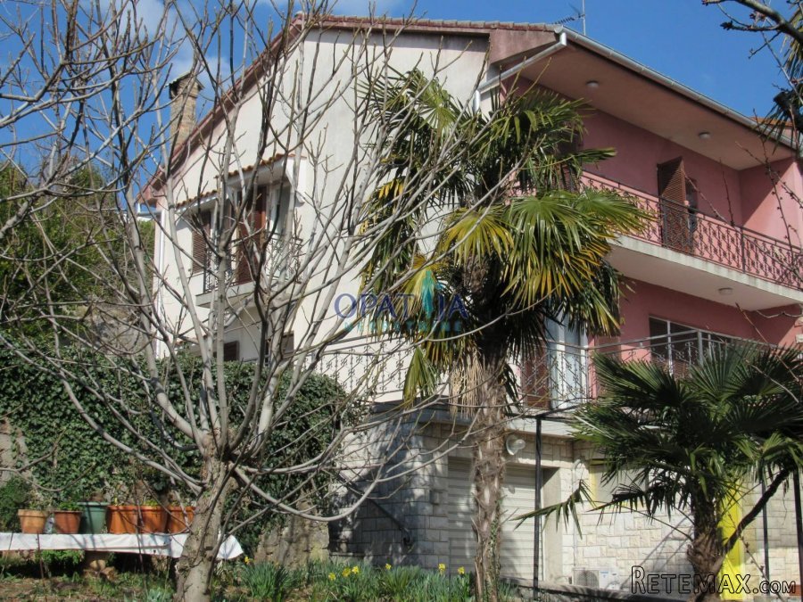 Opatija - dvojna kuća s prekrasnim pogledom na more