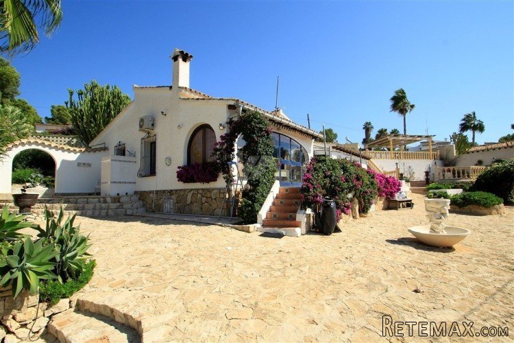 Villa for sale in Moraira, walking distance to.. - 2