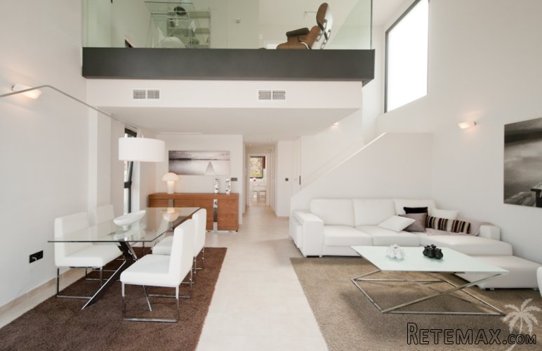 These ultra modern villas are within walking distance of.. - 3