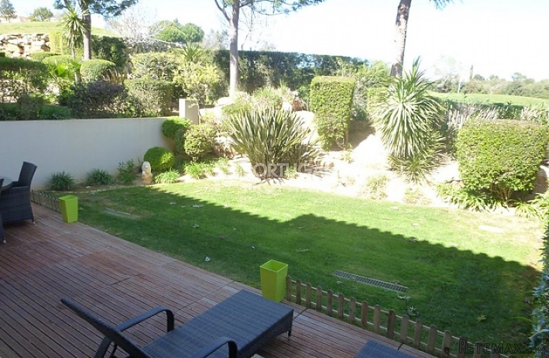 Charming 2 bed apartment with garden on.. - 2
