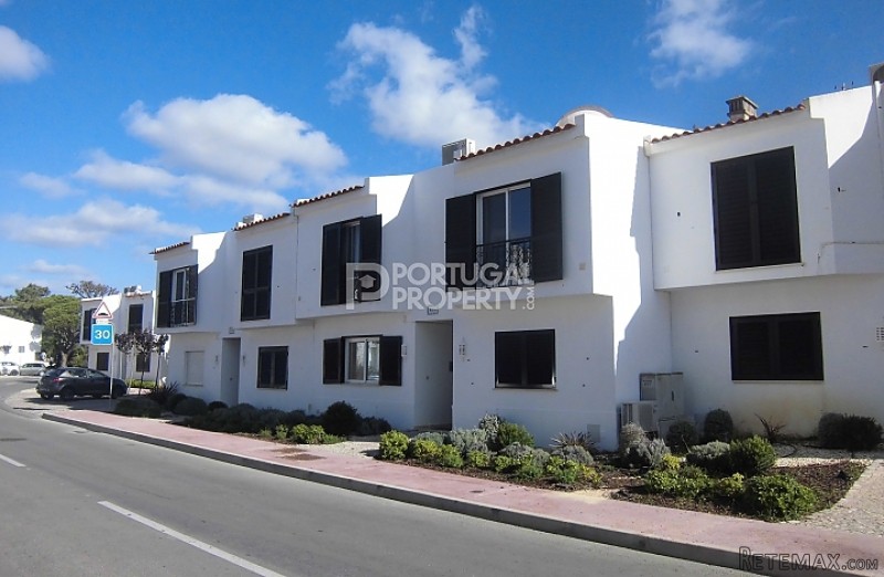 Refurbished 2 Bedroom Duplex Apartment..