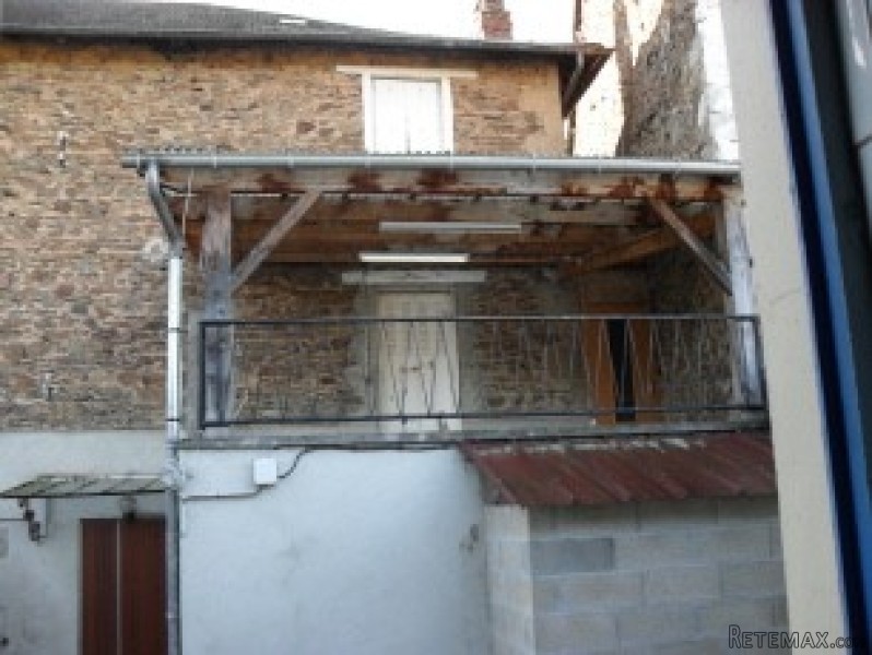 Habitable Quickly House to Refresh