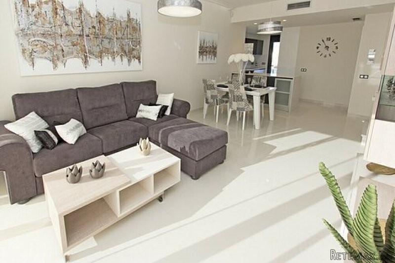 * Luxury 4 Bed Detached Villa with.. - 2