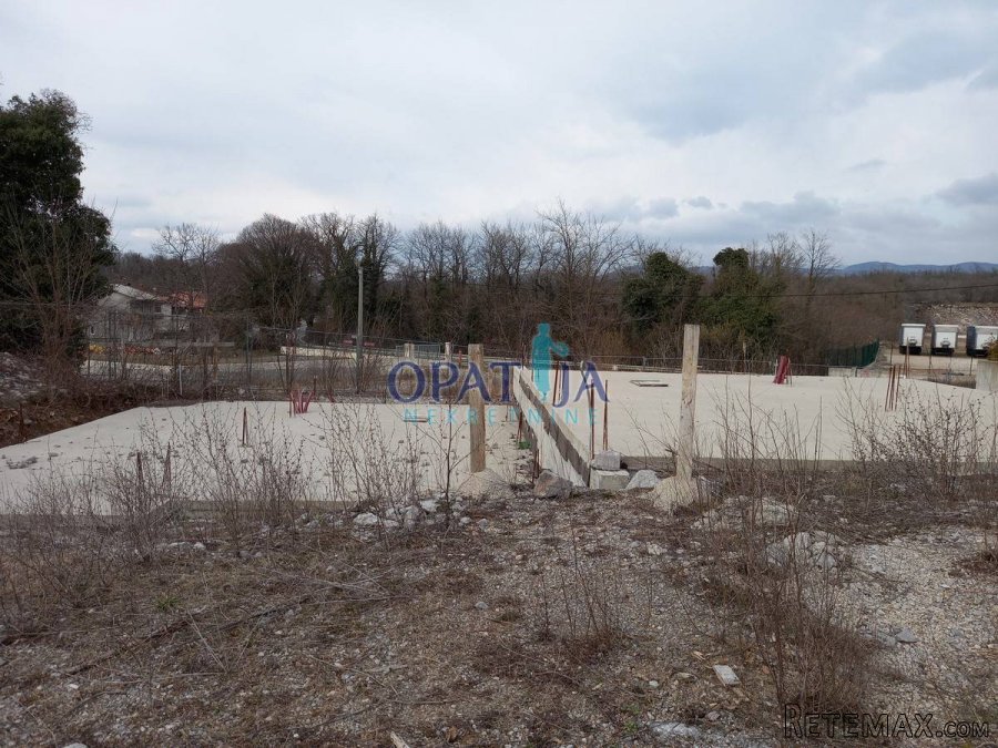 Matulji- okolica- zemljište za dvojnu kuću sa 6 stanova