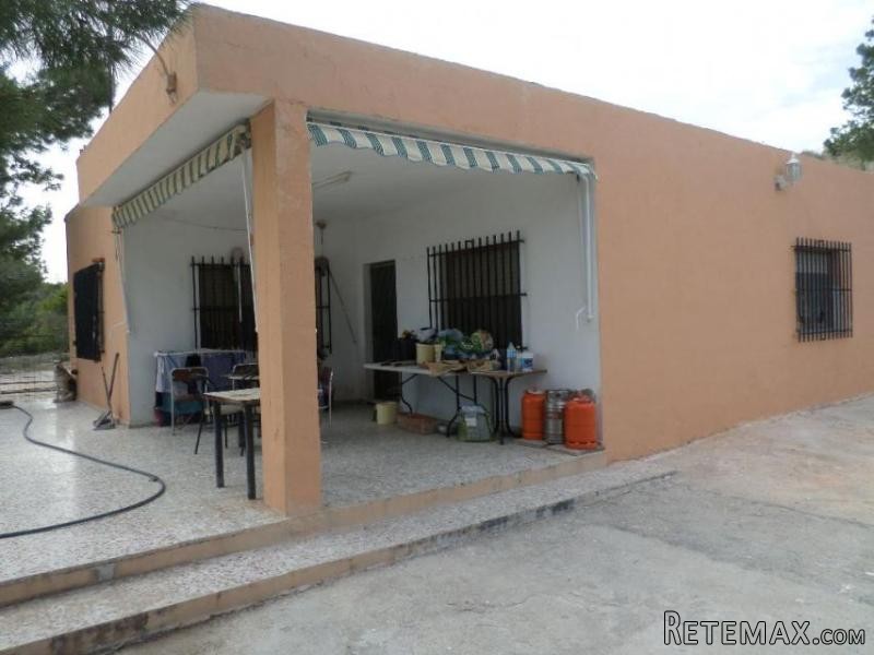 elche villa with pool (Ref. PV1775)