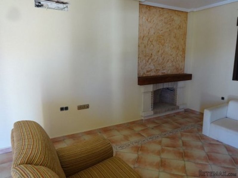 3 Bedrooms Villa For Sale