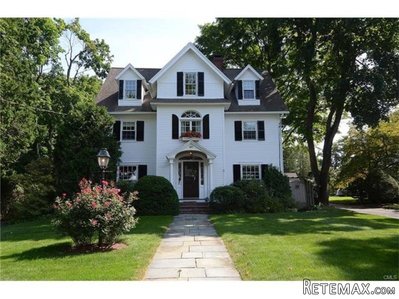 3 bedroom Apartment For Sale: 29 MAPLE..
