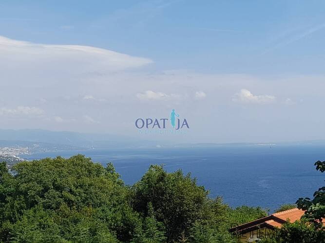 Opatija-Pobri građevinsko zemljište 2600 m2 - 2