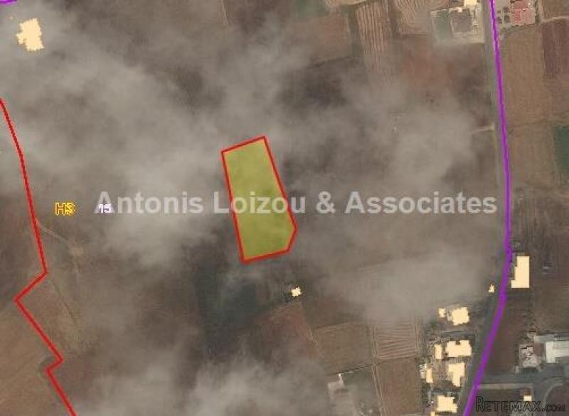 4317m2 Plot in Paliometocho